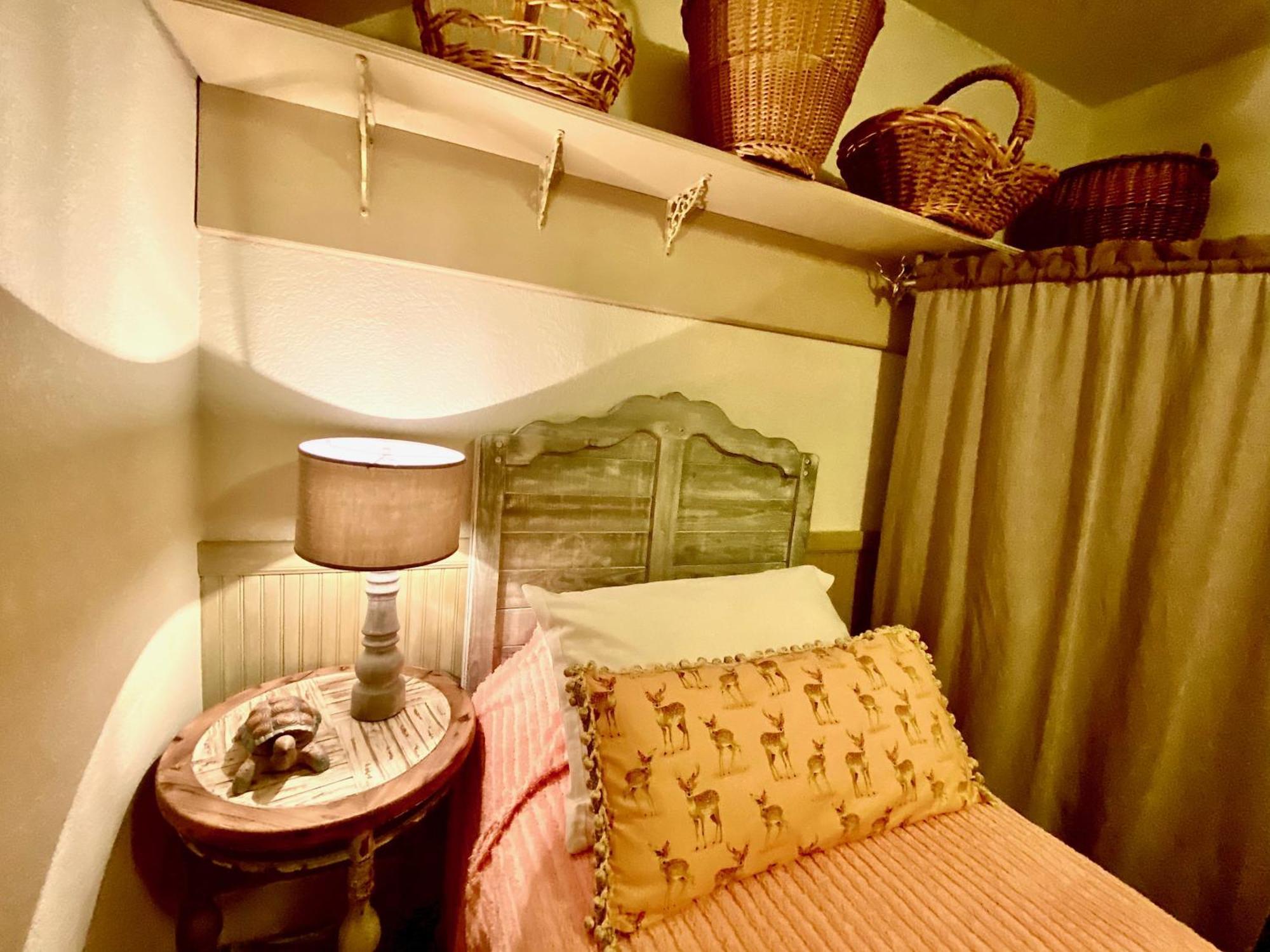V700 Ranch Villa *