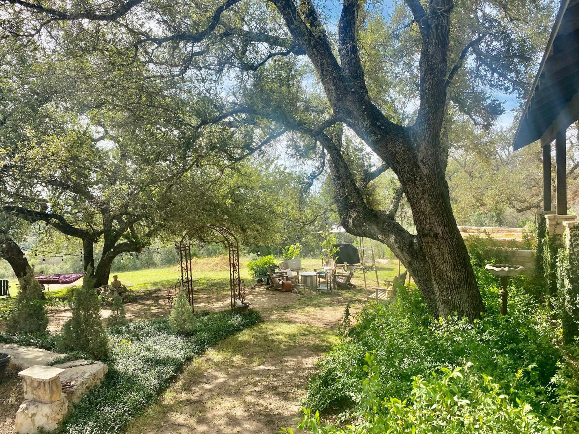 V700 Ranch Villa Marble Falls