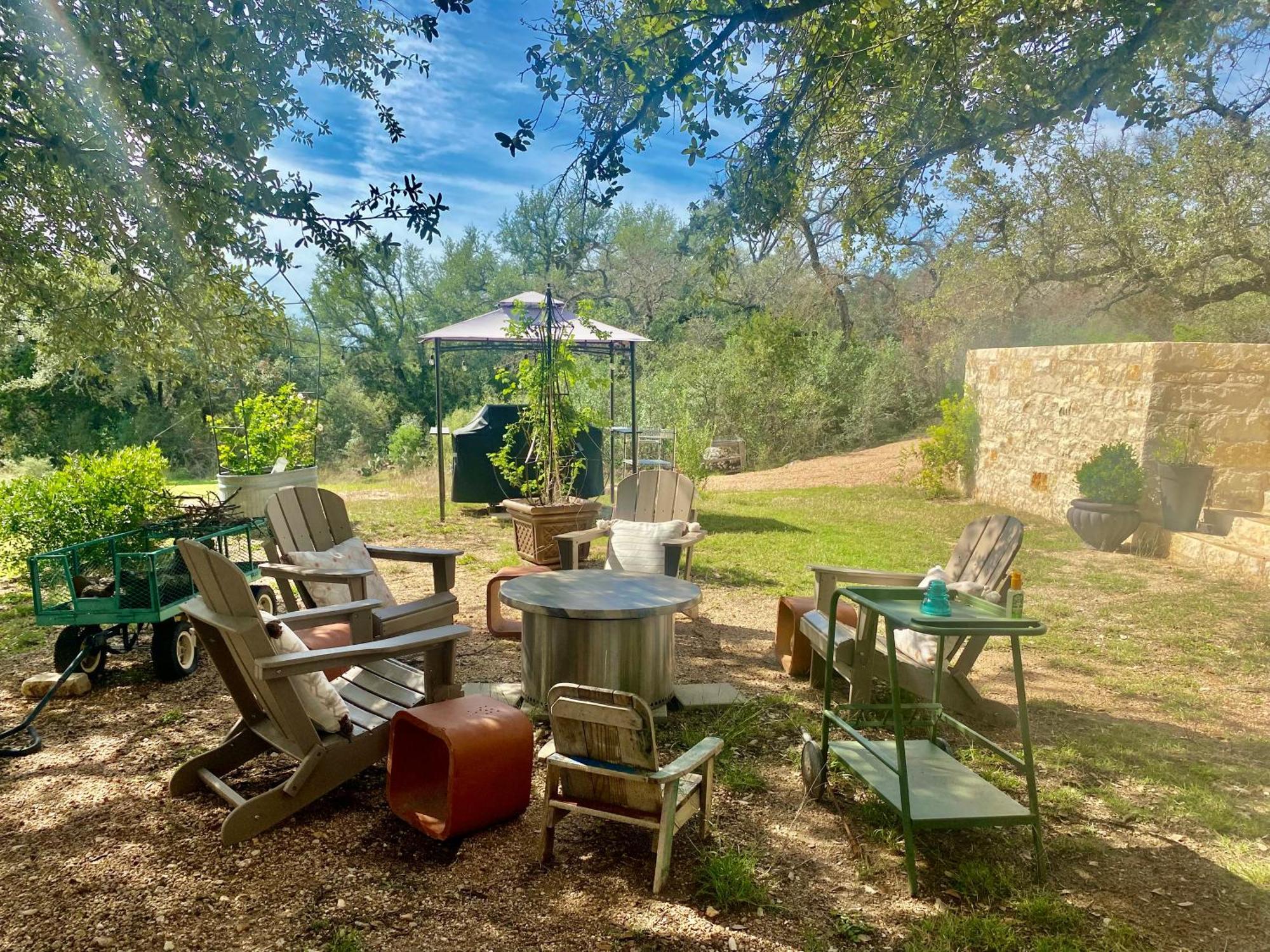 V700 Ranch *