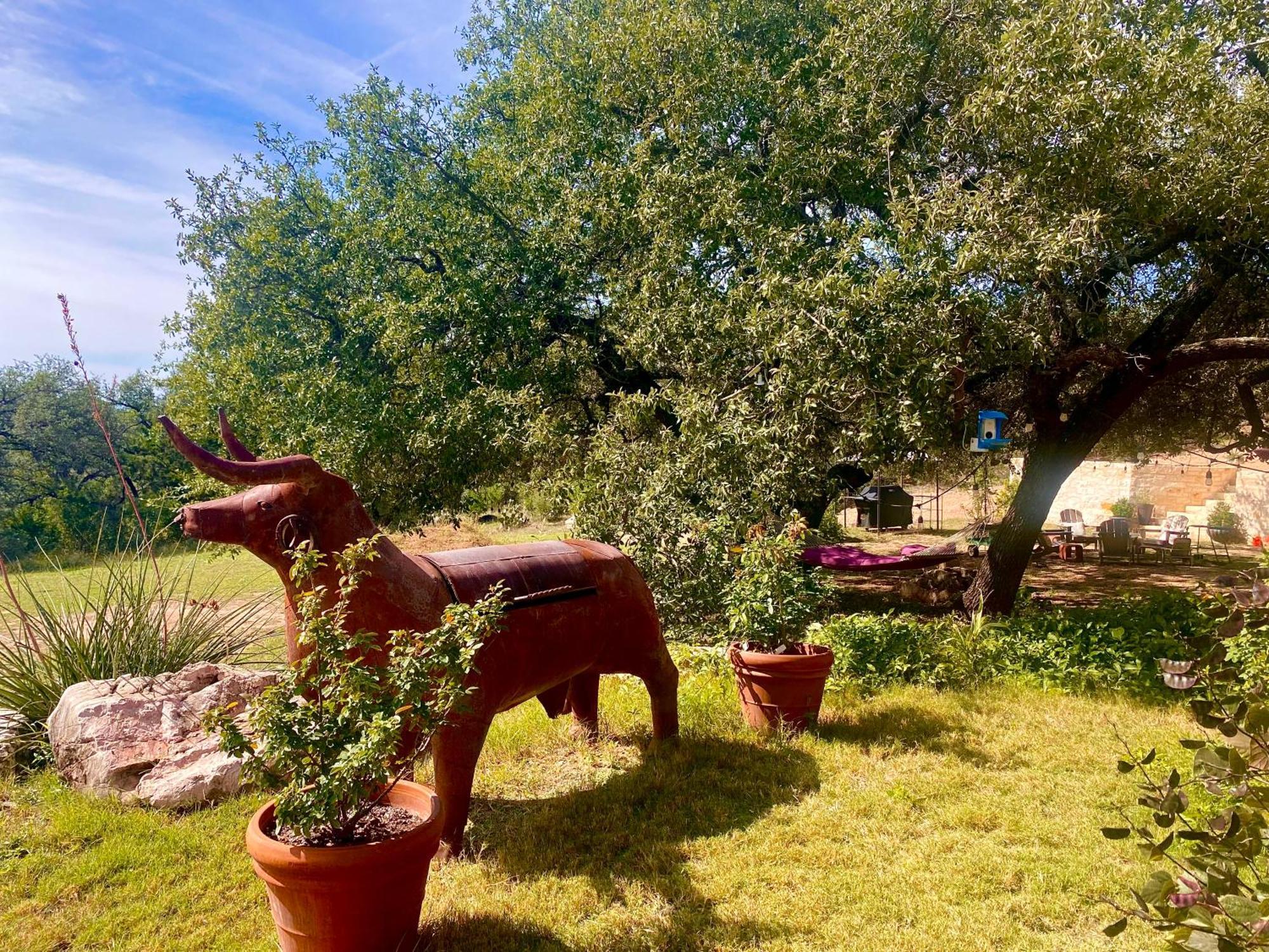 V700 Ranch Villa