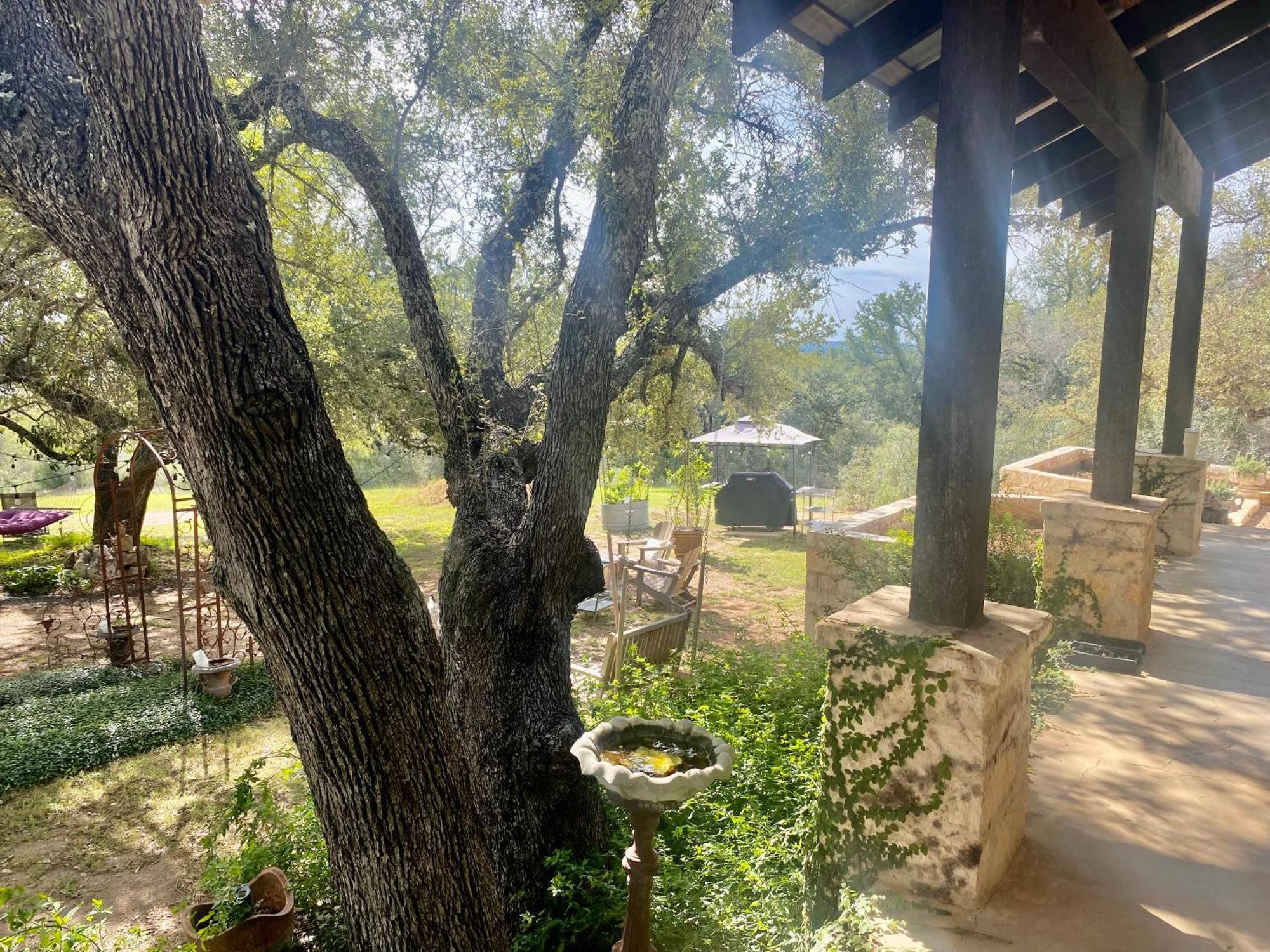 V700 Ranch * Marble Falls